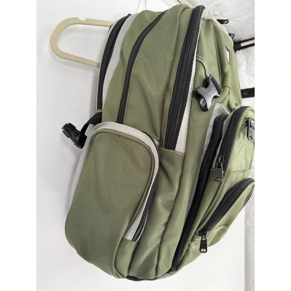 F21 Ful Laptop Backpack Olive Green 17